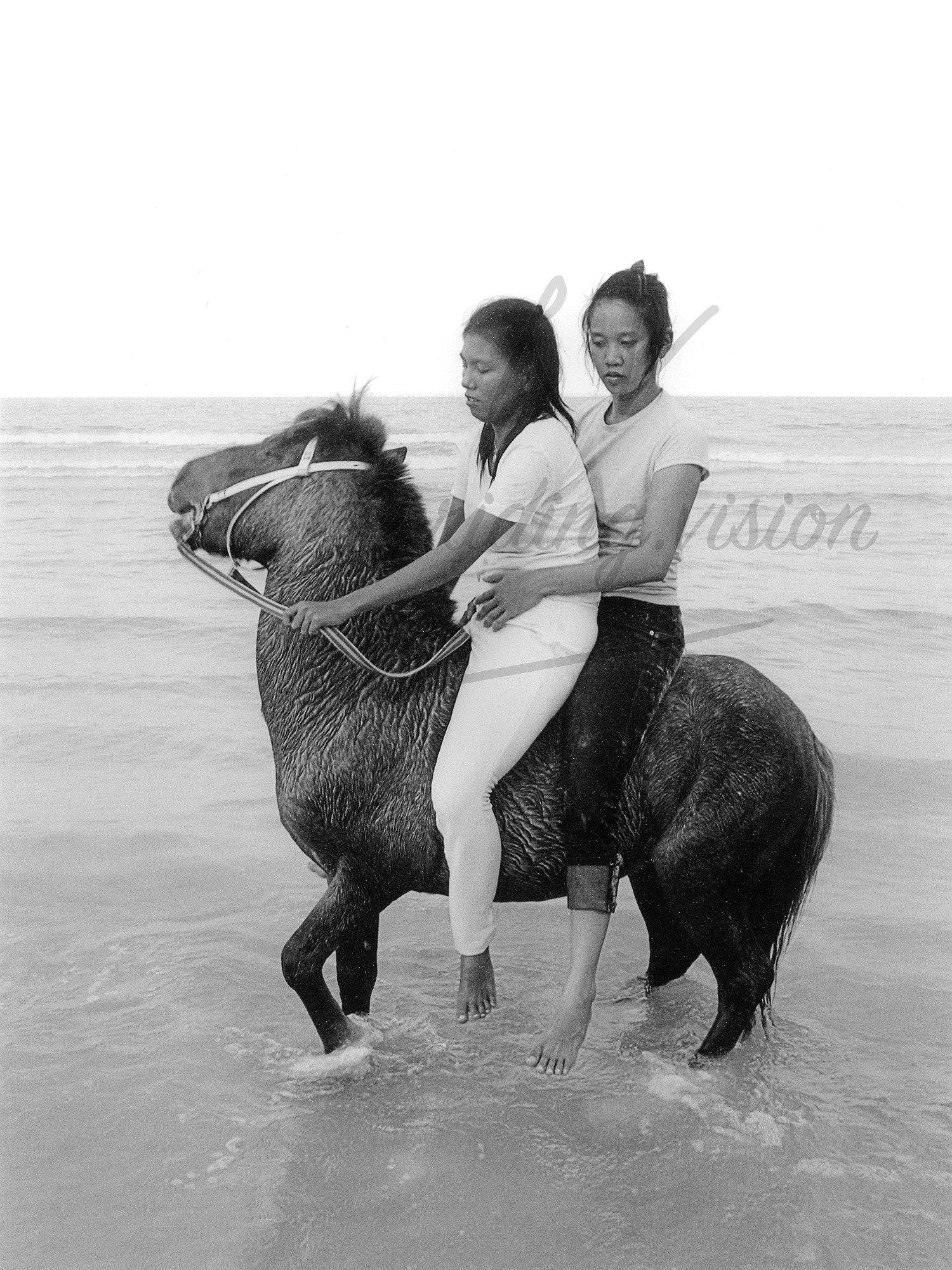 Distant Riders 2 - Riding.Vision